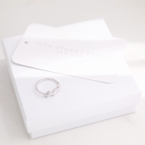 SoldOut11thStreet - Picture 5 of 5